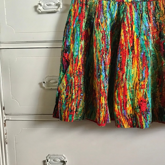 FOREVER 21 / Colorful Pleated Mini Skirt - Picture 3 of 6